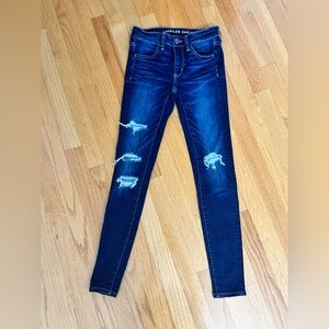 American Eagle AE Jeggings Size 2 very stretchy dark wash